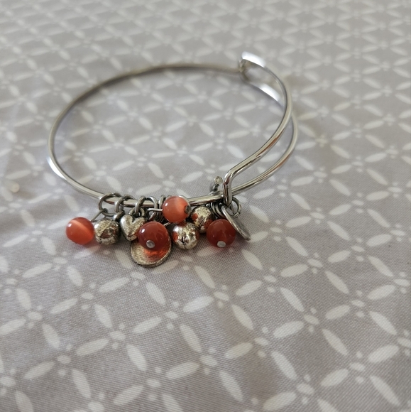 Bracelet Jewelry bundle 9 Bracelets - Picture 2 of 10